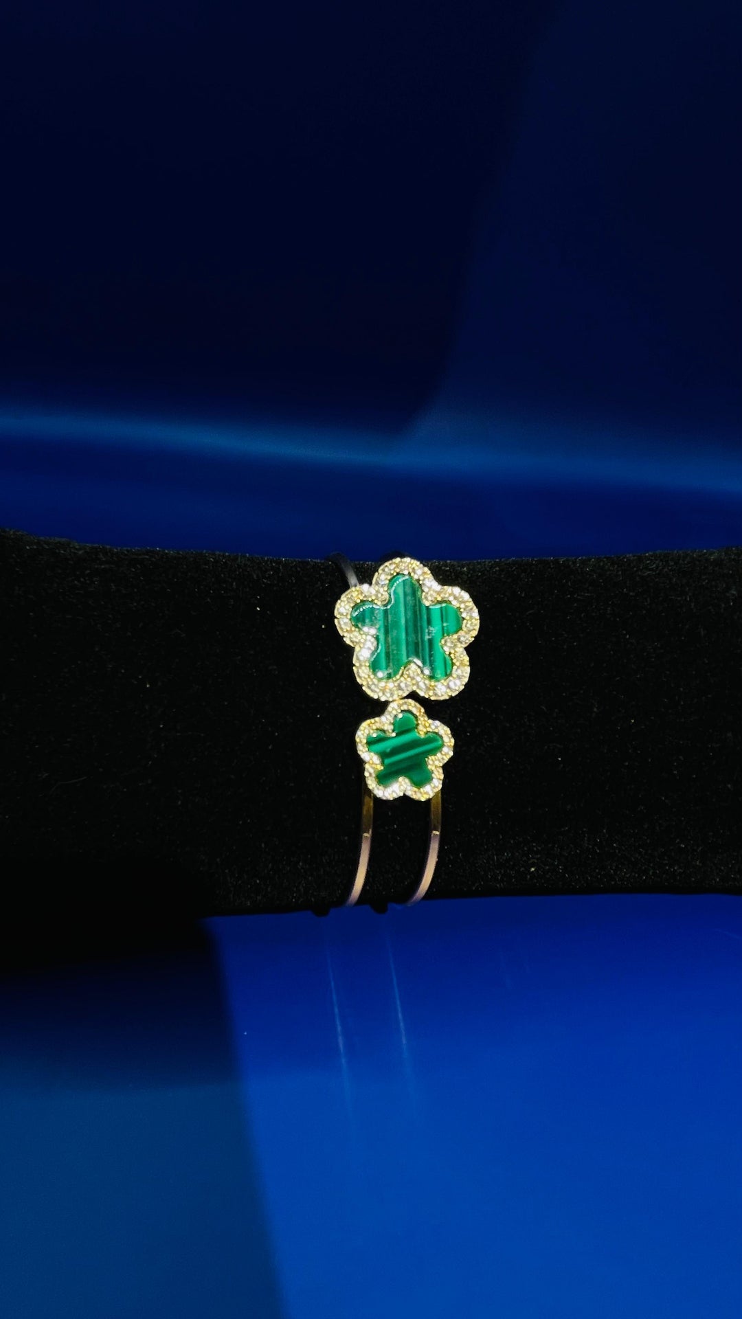 Disha Emerald and Gold Art Deco Floral Bracelet