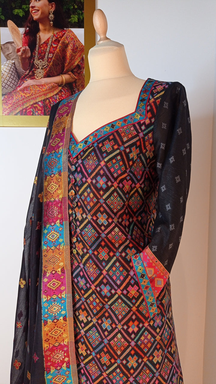 Gitasha Black Patola Cotton Silk Kurta Set (Ready-to-Wear)