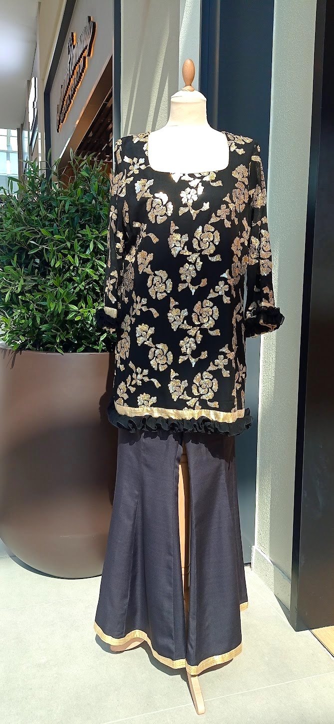 Saisha Black and Gold Large Floral Sequins Co-Ord Suit Set