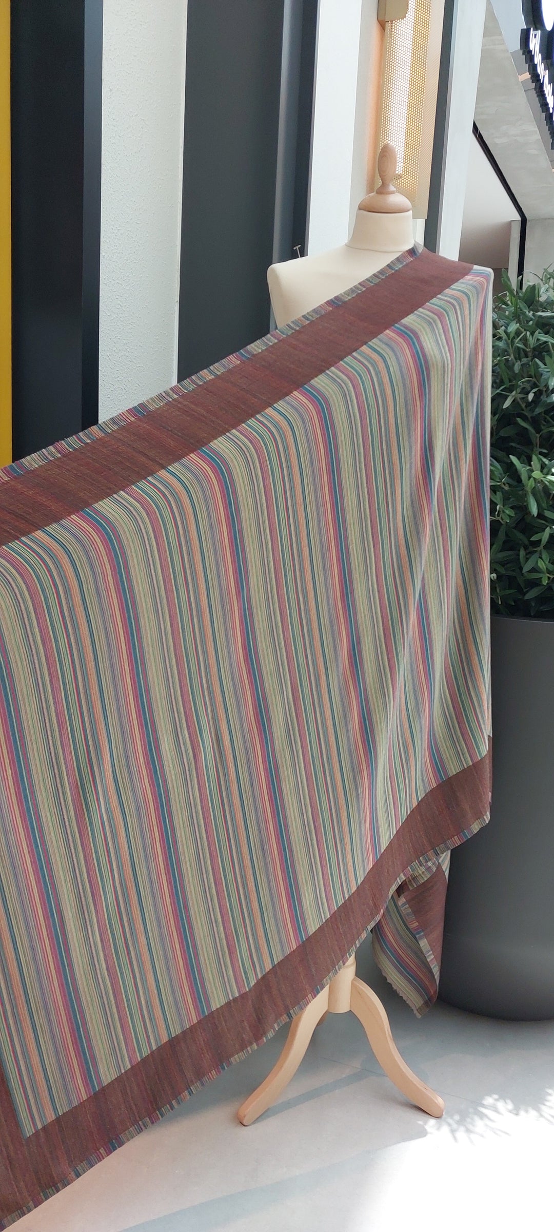 Gulmarg Brown and Multicolor Reversible Pashmina Shawl