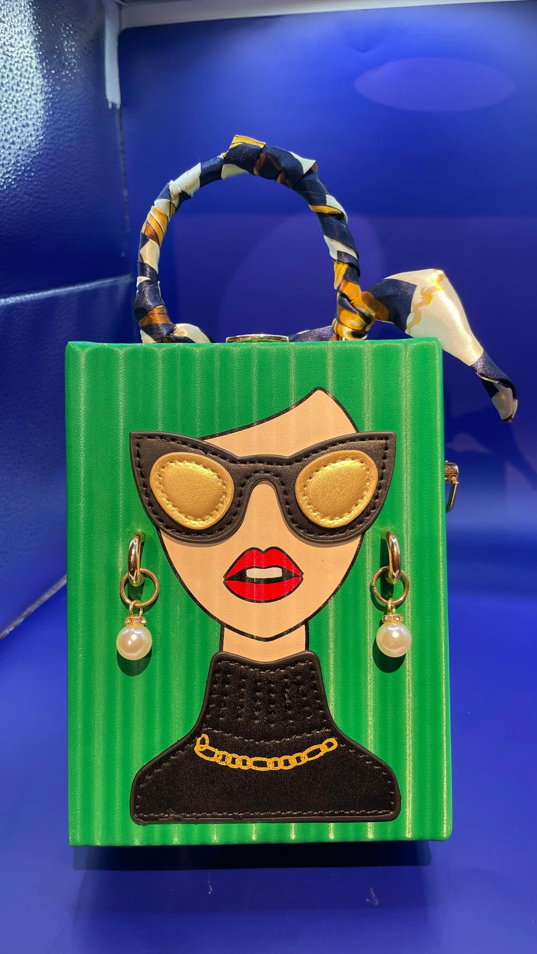 Faces Green Leatherite Bag.