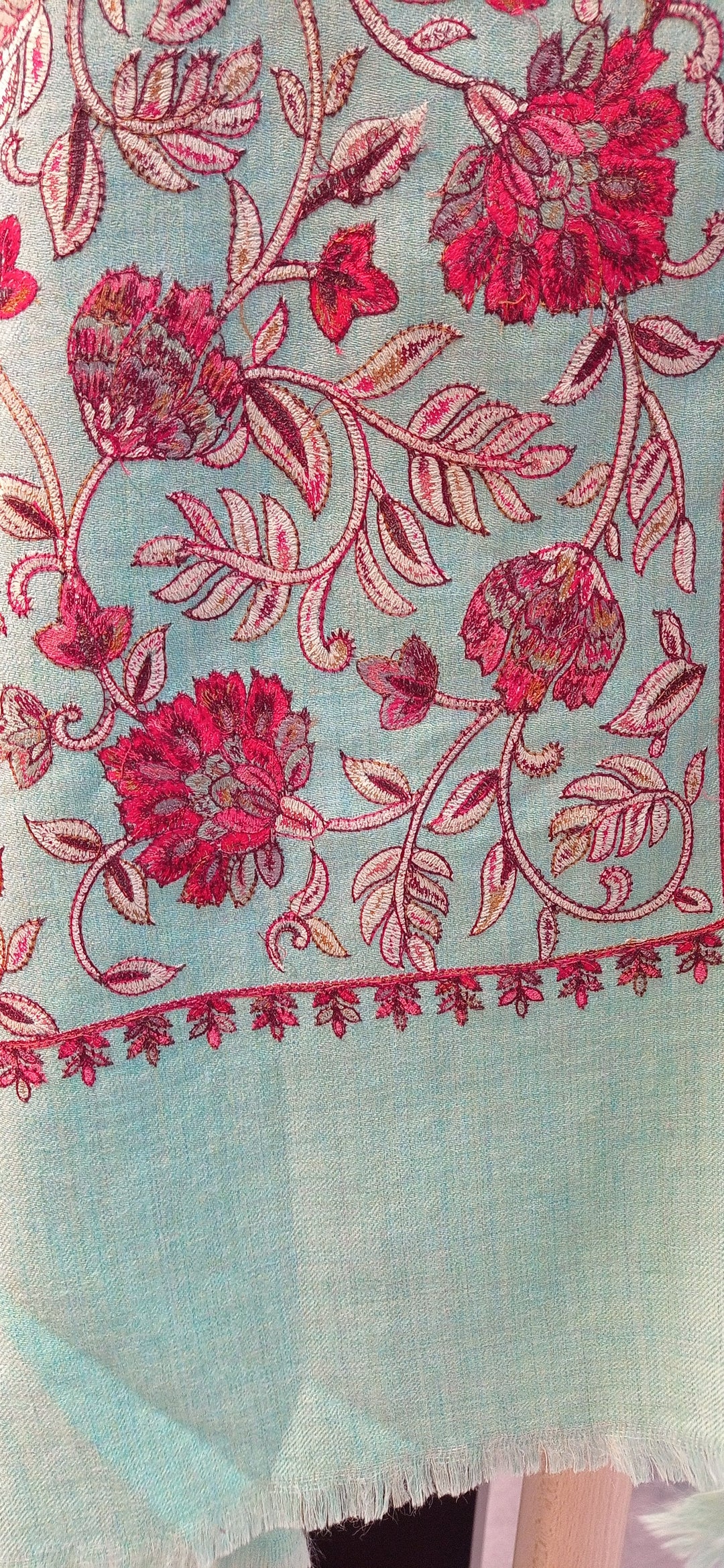 Nina Mint Cashmere Shawl With Floral Embroidery