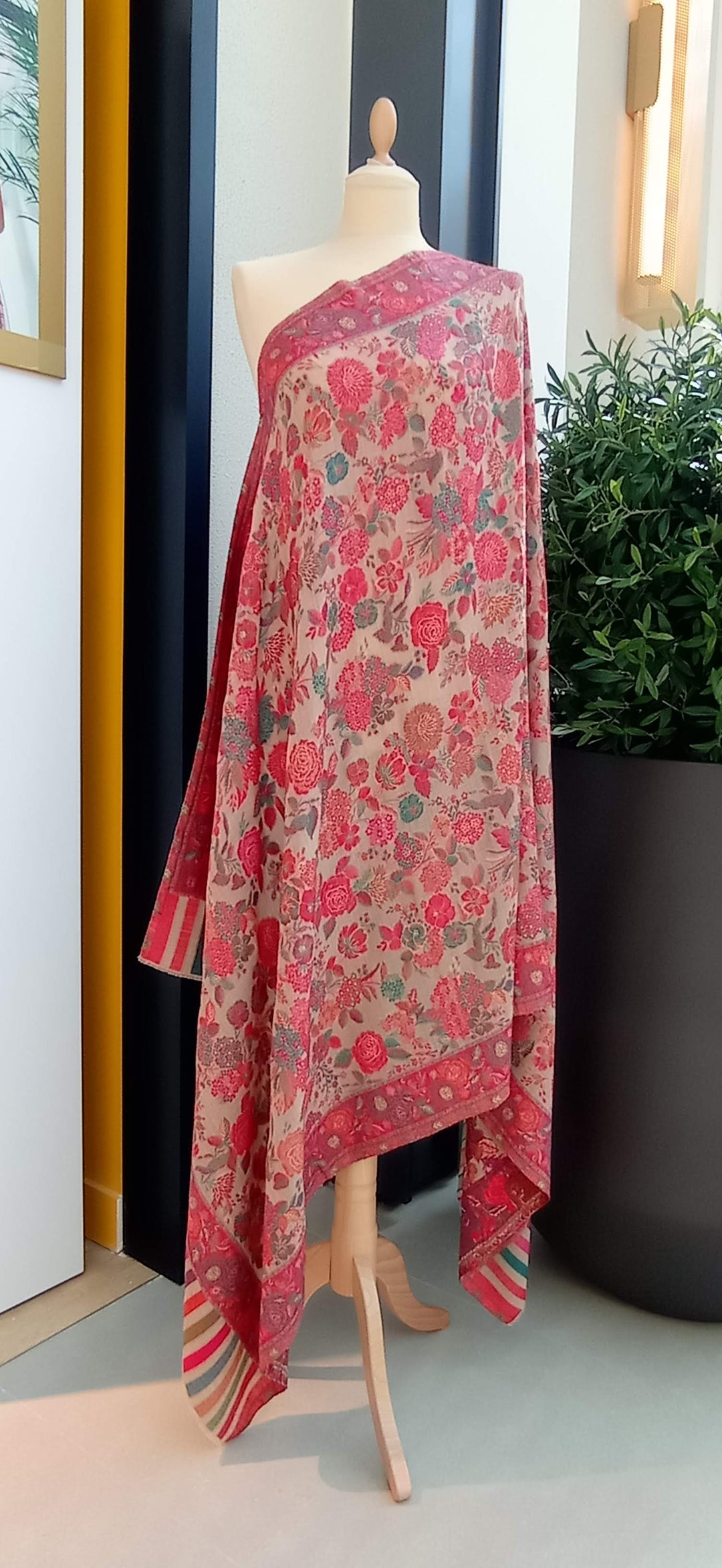 Bhoomi Floral Cashmere Shawl