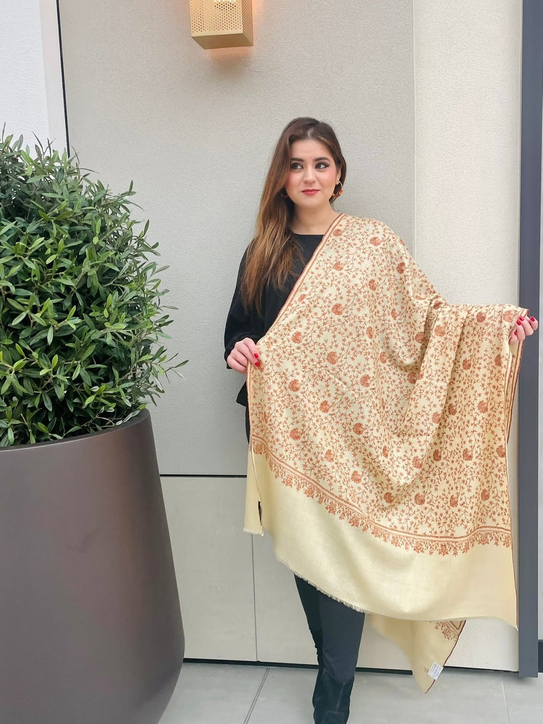 Khurmi Butter Cream Pashmina Shawl With Embroidery