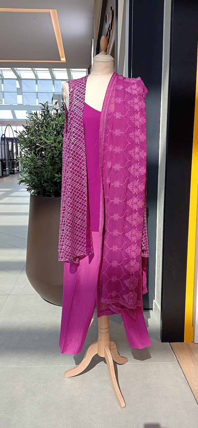 Saisha Purple and Silver Sequins Sleeveless Cape, Dupatta, Blouse, and Pants Co-Ord Set