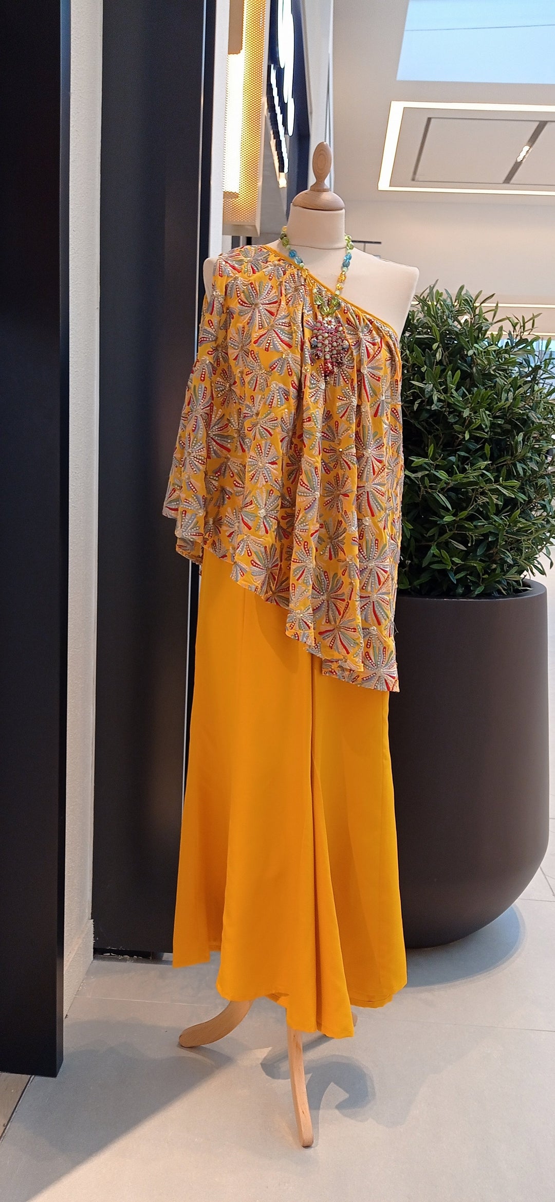 Saisha Yellow Flower Embroidery One-Shoulder Sequins Blouse and Pants Set